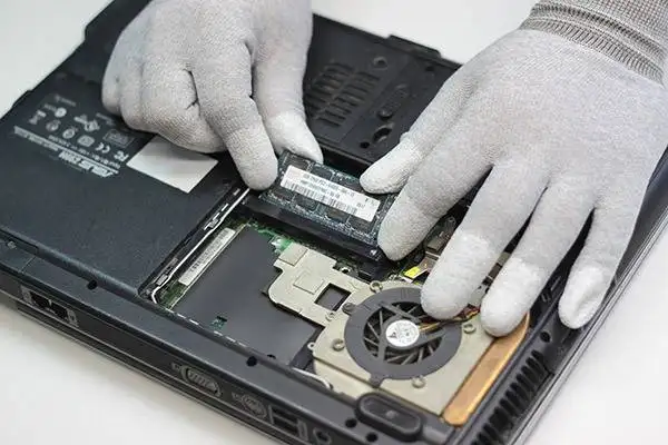 Laptop repair service in san Antonio- Cellcaresa.com